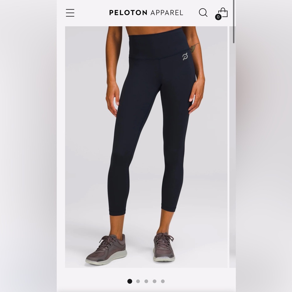 NWT Navy 25 inch Wunder Train leggings from lululemon via Peloton